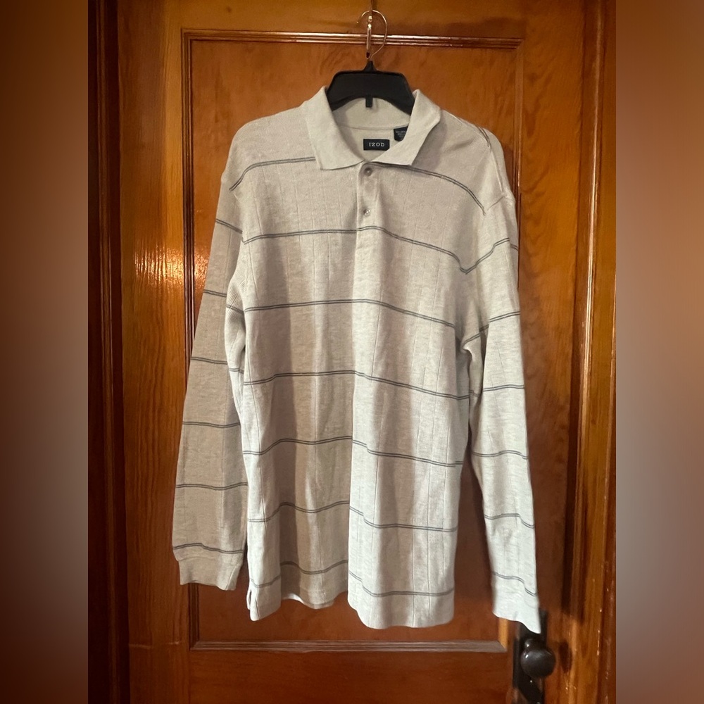 IZOD beige men’s shirt Size: M